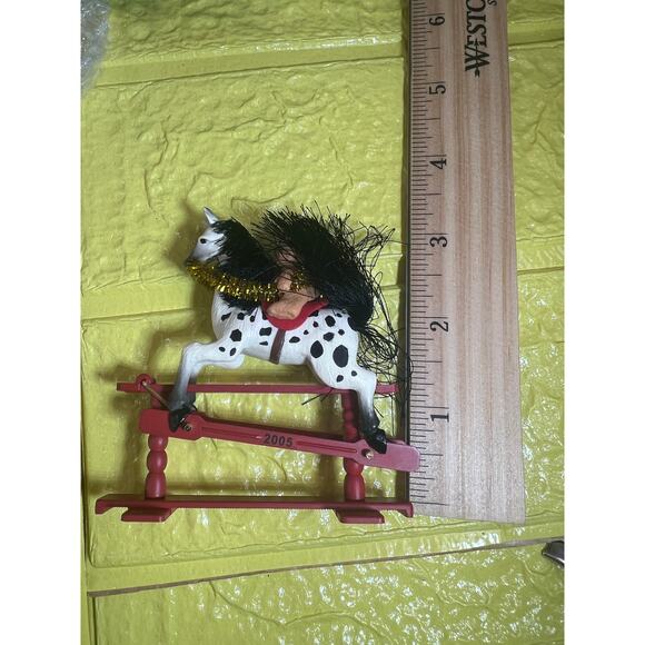 Hallmark Keepsake Ornament A Pony For Christmas 2005 8th In The Series New IOB - Picture 7 of 10